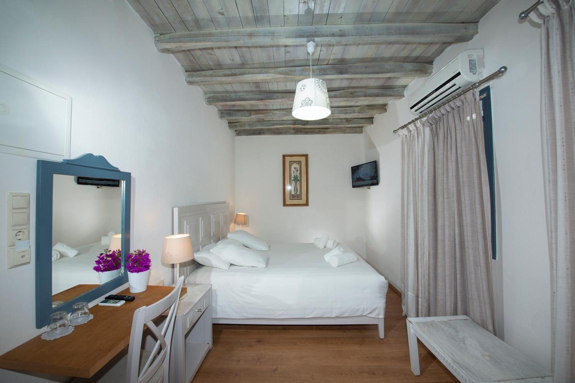 Olia Hotel Tourlos Eksteriør bilde