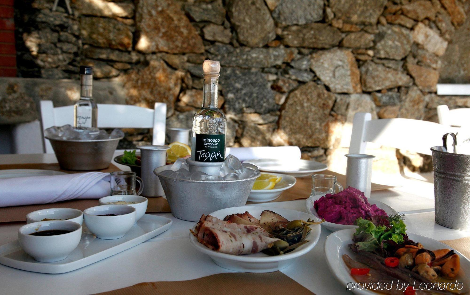 Olia Hotel Tourlos Restaurant bilde